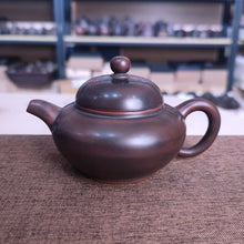 Load image into Gallery viewer, 200ml Hand Throwing Nixing Clay Huaying Teapot Nixing Pottery