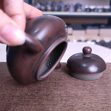 Load image into Gallery viewer, 200ml Hand Throwing Nixing Clay Huaying Teapot Nixing Pottery