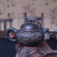 Load image into Gallery viewer, 200ml Hand Throwing Nixing Clay Huaying Teapot Nixing Pottery