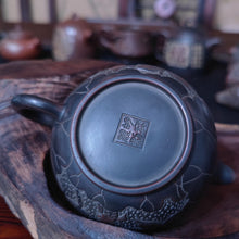 Load image into Gallery viewer, 200ml Hand Throwing Nixing Clay Huaying Teapot Nixing Pottery