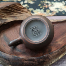 Load image into Gallery viewer, Xishi Tea Pot 100-120CC Made of Healthy Nixing Clay for Personal Brewing Tea