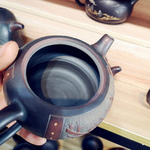 Load image into Gallery viewer, 100% Handmade Kung Fu Authentic Tea Kettles Nixing Pottey Bronze Drum Teapot 200ml