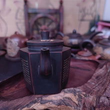 Load image into Gallery viewer, 100% Handmade Nixing Pottery Customize Teapots Hand Carved XinJing The Heat of Prajna Paramita Sutra Accept Dropship Tea Pot