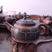 Load image into Gallery viewer, HandMade Golden Toad Teapot Pray Good Luck with Lotus for Drinking Tea 180ml-250ml
