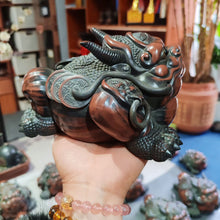 Load image into Gallery viewer, Handmade Nixing Pottery Fortune-Attracting &amp; Luck-Transferring Golden Toad Ornament
