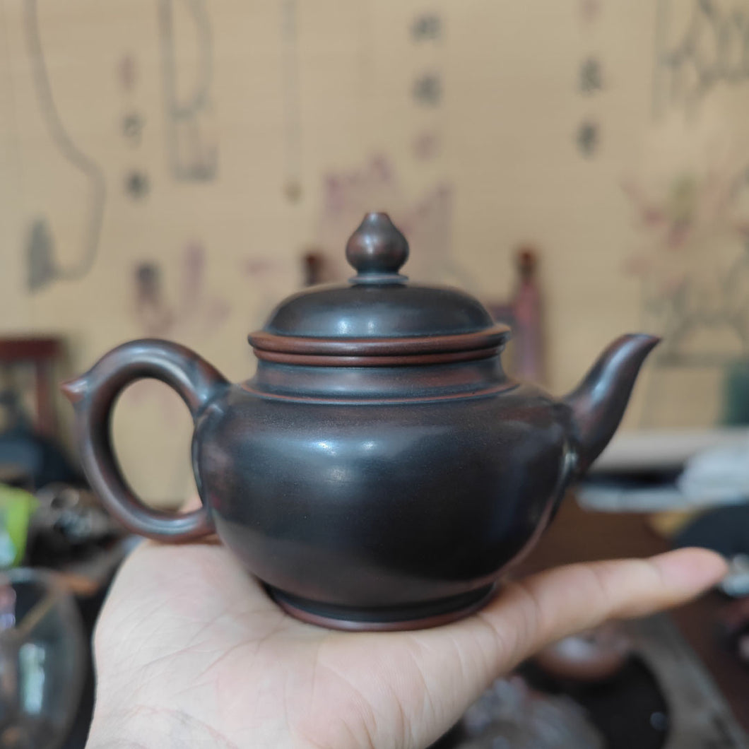 Hand Throwing Qinzhou NiXing Clay Xiaoying Tea Pots 180CC Nixing Pottery Teapot Accept Custom Carving