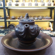 Load image into Gallery viewer, 250ml Handmade Healthy Nixing Clay Teapots with Chinese Traditional Dragon
