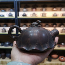 Load image into Gallery viewer, Handmade Lotus Leaf Teapots with Frog Qinzhou Clay Hand Making 200cc Tea Pot
